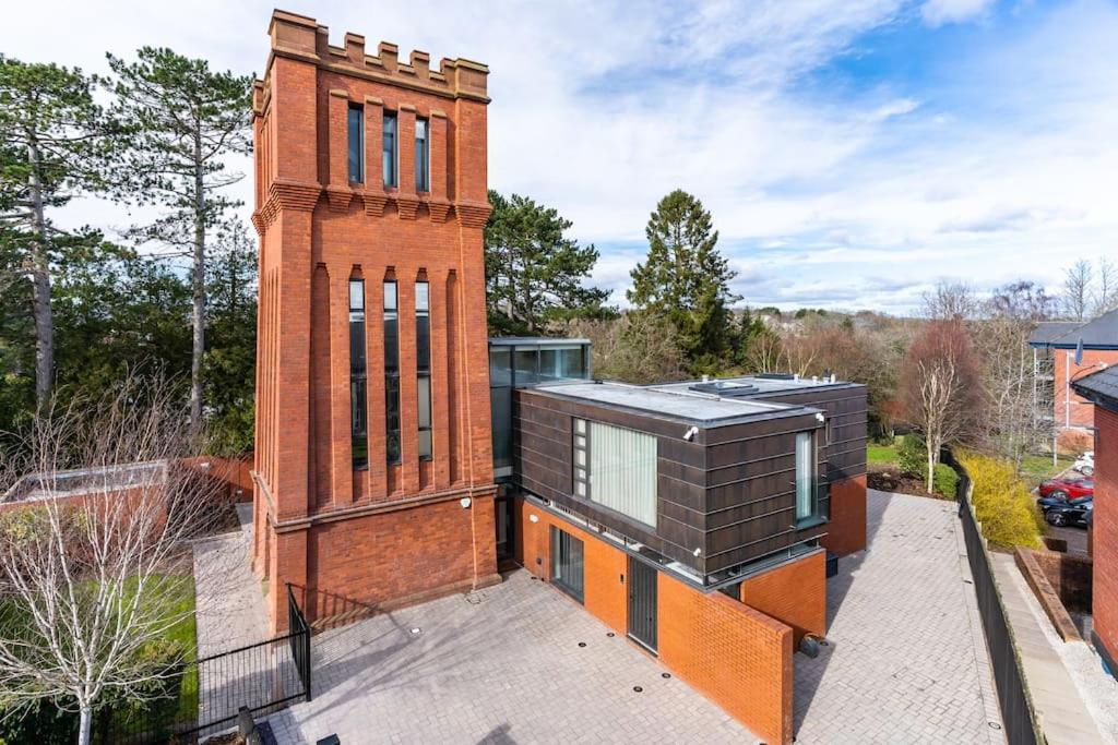 Luxury Water Tower I Roof Bar I Cinema Villa Cardiff Esterno foto