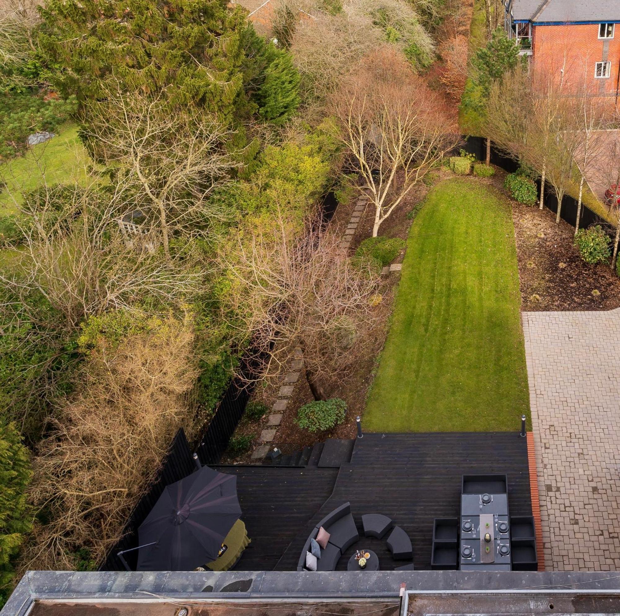 Luxury Water Tower I Roof Bar I Cinema Villa Cardiff Esterno foto